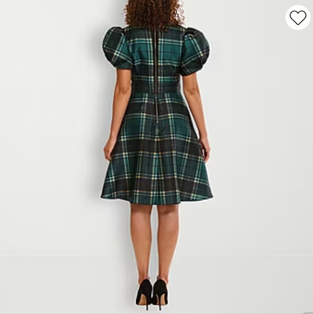 Clover & Sloane Women's Plaid Puff Sleve Fit And Flare Dress - Picture 2 of 8